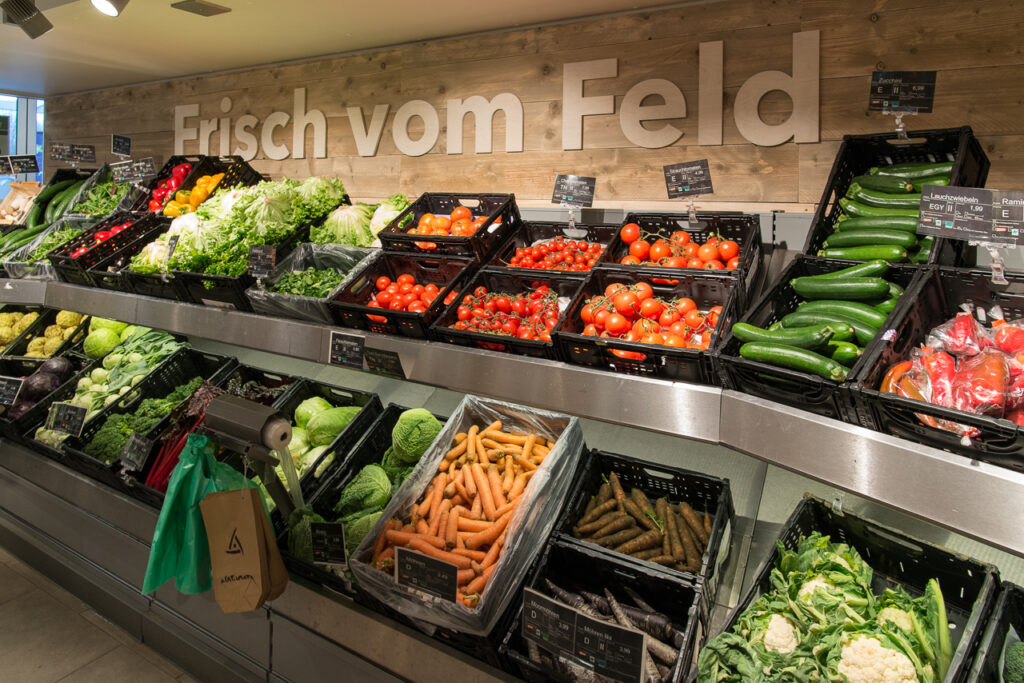 Obst- und Gemüseabteilung im Bioladen Burscheid