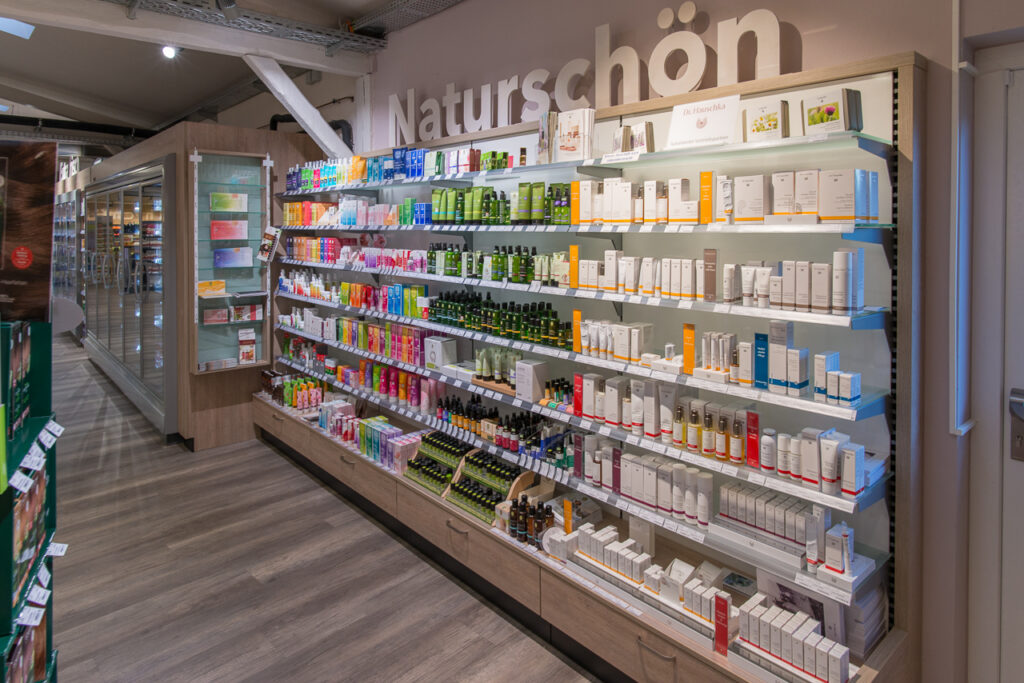 Naturkosmetikabteilung im Bioladen Burscheid